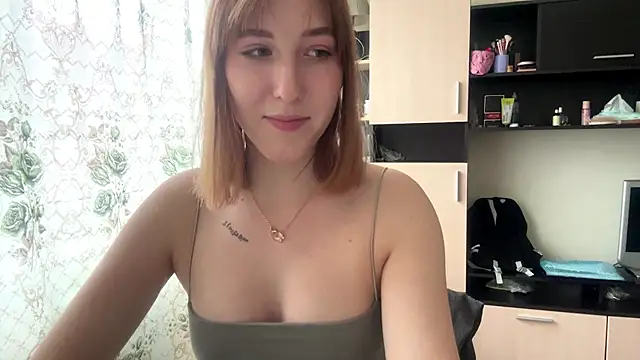 AquilineOrites live sex cam