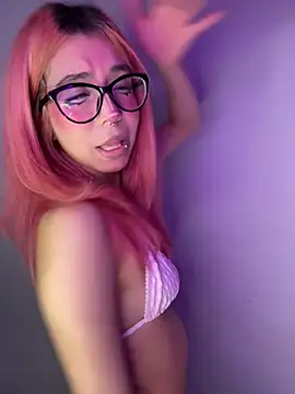 Valen-Foxx1 webcam