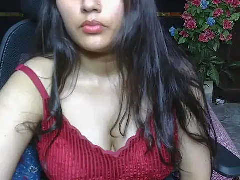 its-akeera (F young) - Boobs show oil massage 🩰🙈