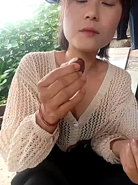 linda_bae00 webcam