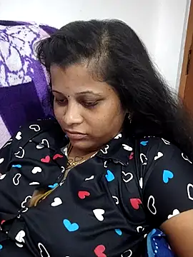 sweetqueen143 webcam