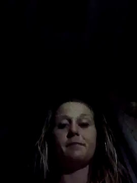 Queen2454 webcam