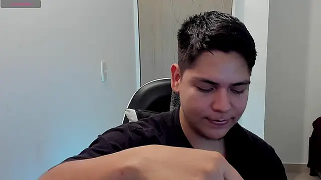 Asta_YunoXXX webcam