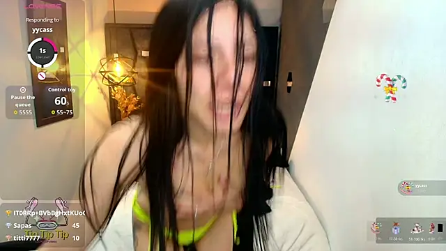 Abril_Fox__ webcam
