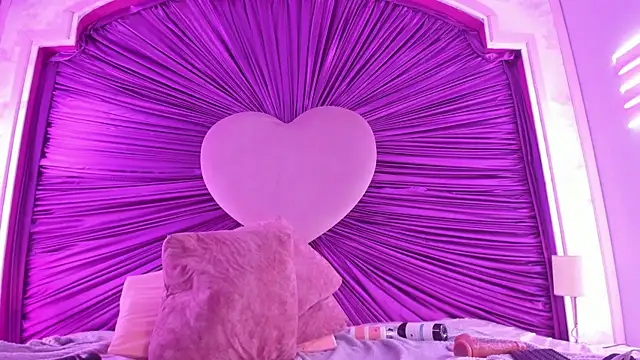 Lushi_Love webcam