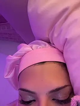 luludolll webcam stripchat model stream image