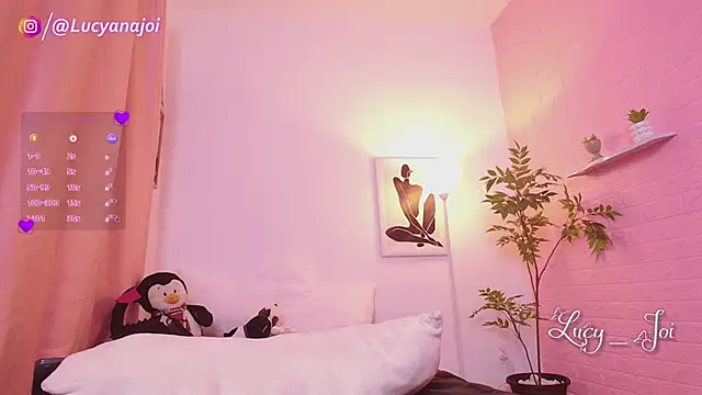 Lucyanajoi webcam