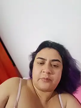 LylaVixxen webcam
