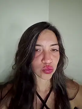 loveuu-bae webcam
