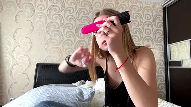 JeneeEady webcam