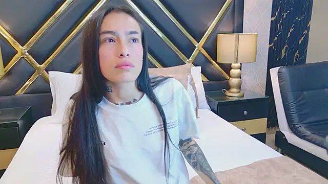 LaurenHazell webcam