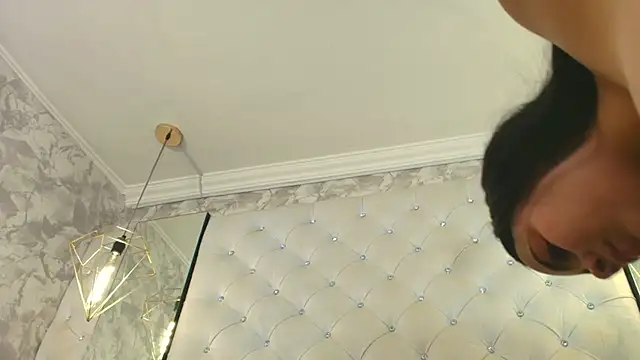 EmilyQueen3x webcam