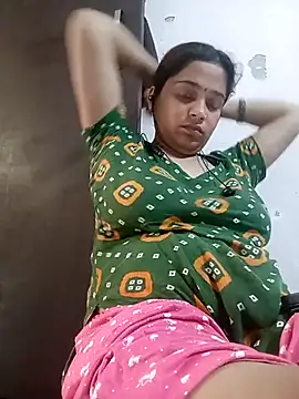 Trisha_71 webcam