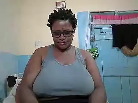 sexy_bigboobss webcam