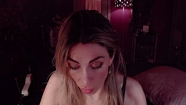 AnnieGOld_ webcam
