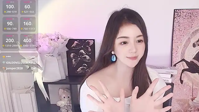 美女Moon-66在线直播