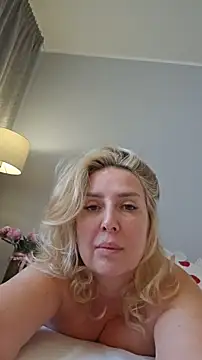 MariaRichi_ webcam