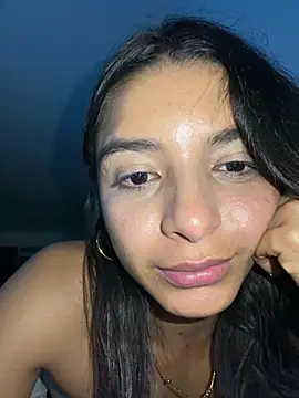 Webcam Model (violeta365) is live