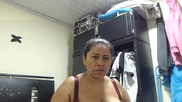 adrixxx38 webcam