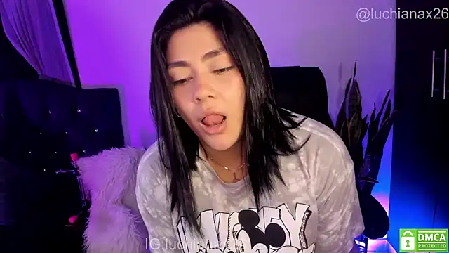 lucy26_ webcam