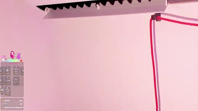 klhoe_boobs webcam