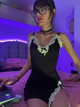 _Lucycherry webcam