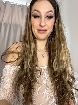 Alyxra webcam