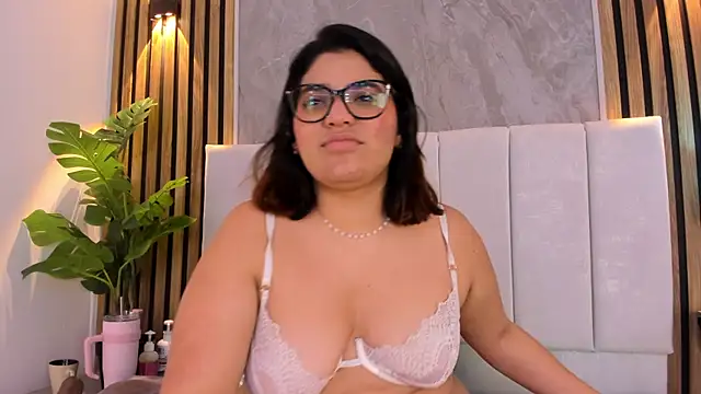 Carlotta_de_velour webcam
