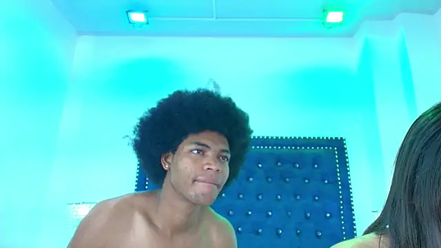 Cristal_and_luke webcam
