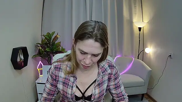 tessadaybreak - TessaDaybreak's free webcam - UK Sex Cams