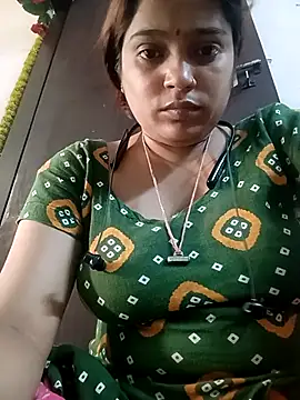 Trisha_71 webcam