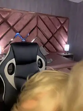 lya_nekko_ webcam