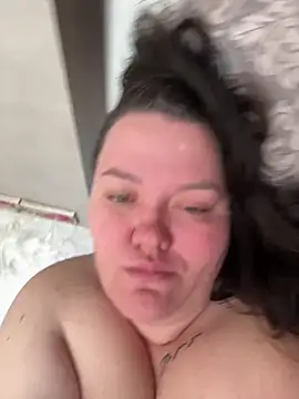 SunnyLeila2101 webcam