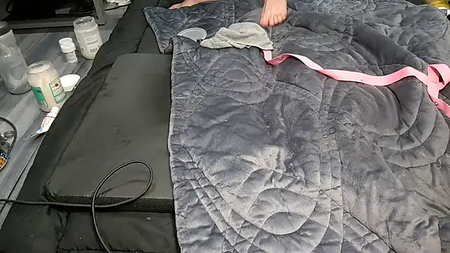 Smalldickcaged webcam