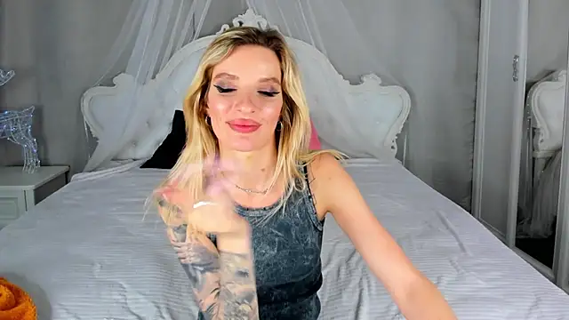AlinaLovelyX webcam