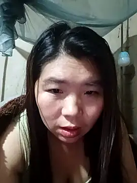 quynhkoolbae webcam
