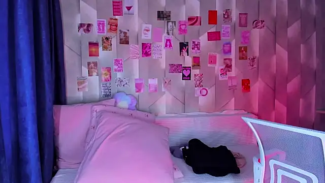 Alanna_Pow webcam