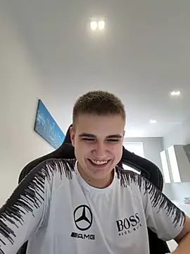WARDEN_w webcam