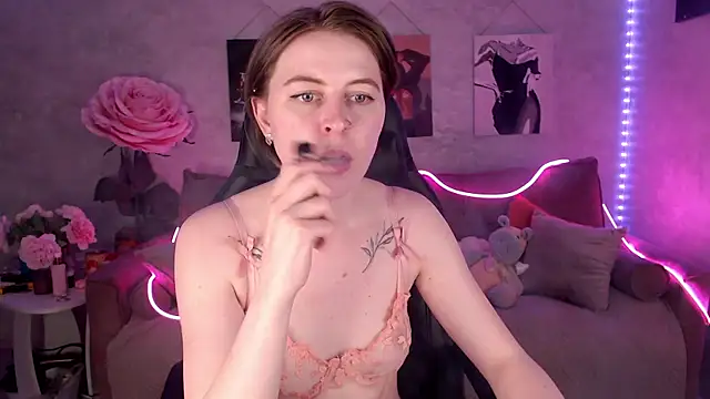 tiffany__burn webcam