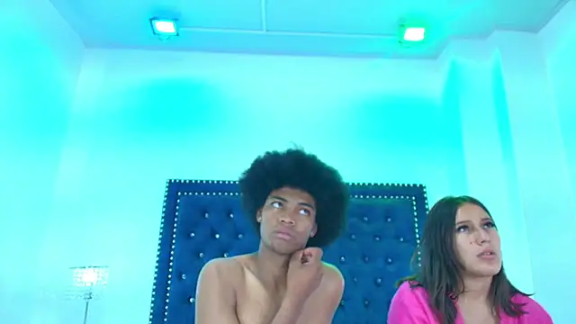 Cristal_and_luke webcam
