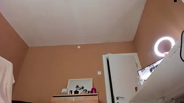 KaylaLaine webcam