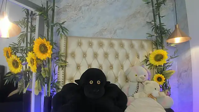 LittleeJaz webcam