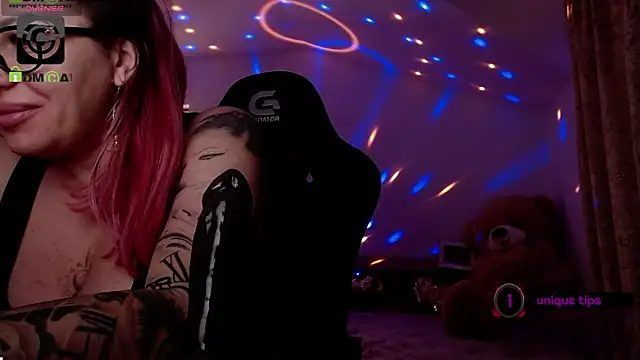 SonyaDevon webcam
