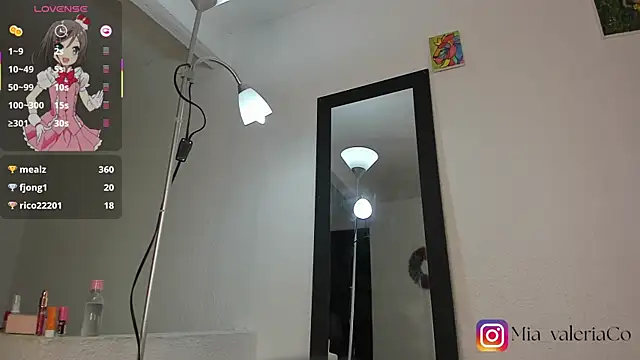 Mia-Valeria- webcam