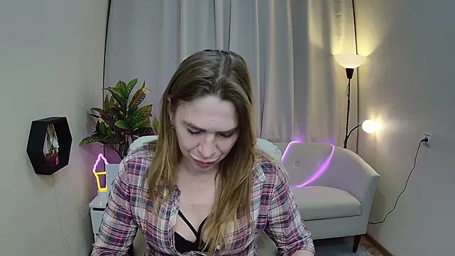 TessaDaybreak webcam