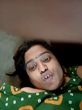 Trisha_71 webcam