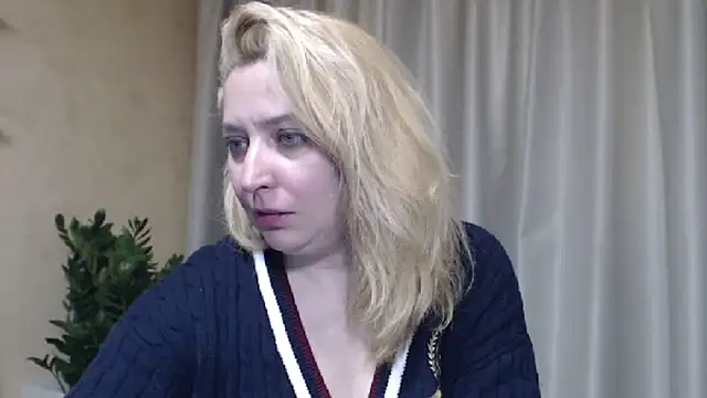 sweetpussy13 webcam