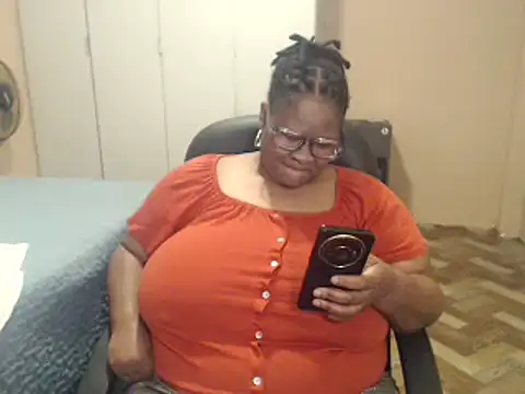 sweetnoziexx webcam