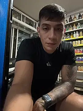 OliverWest04 webcam