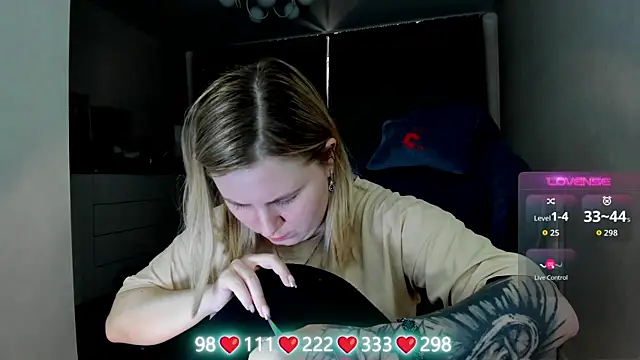 Olivia_Munk webcam